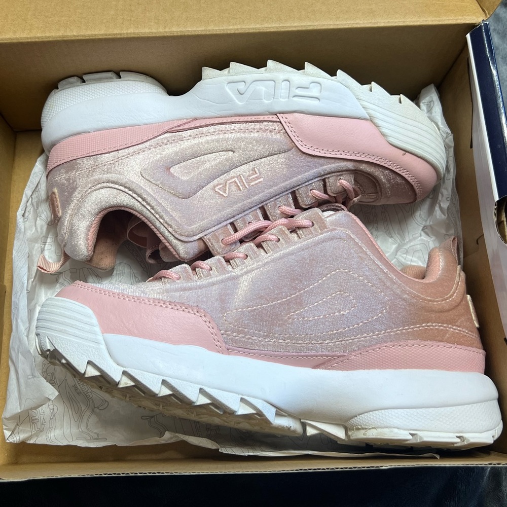 Velvet pink Fila sneakers